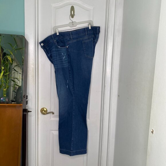 Torrid #feelthefit Bombshell Straight Premium Stretch Distressed Jeans, 28S #299 - Picture 4 of 10